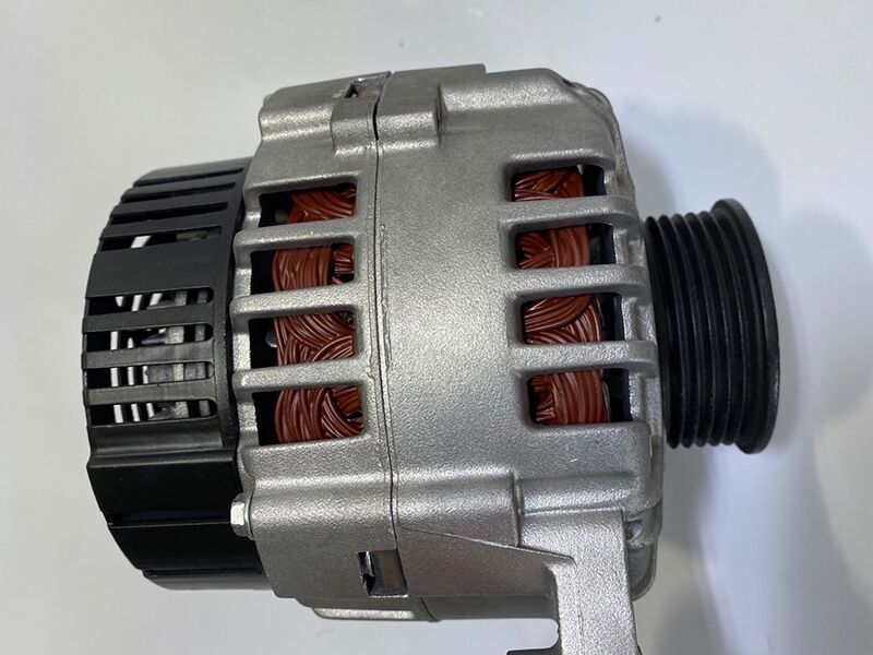 Alternator bosch audi a4  a6 2.7 3.0 2001-