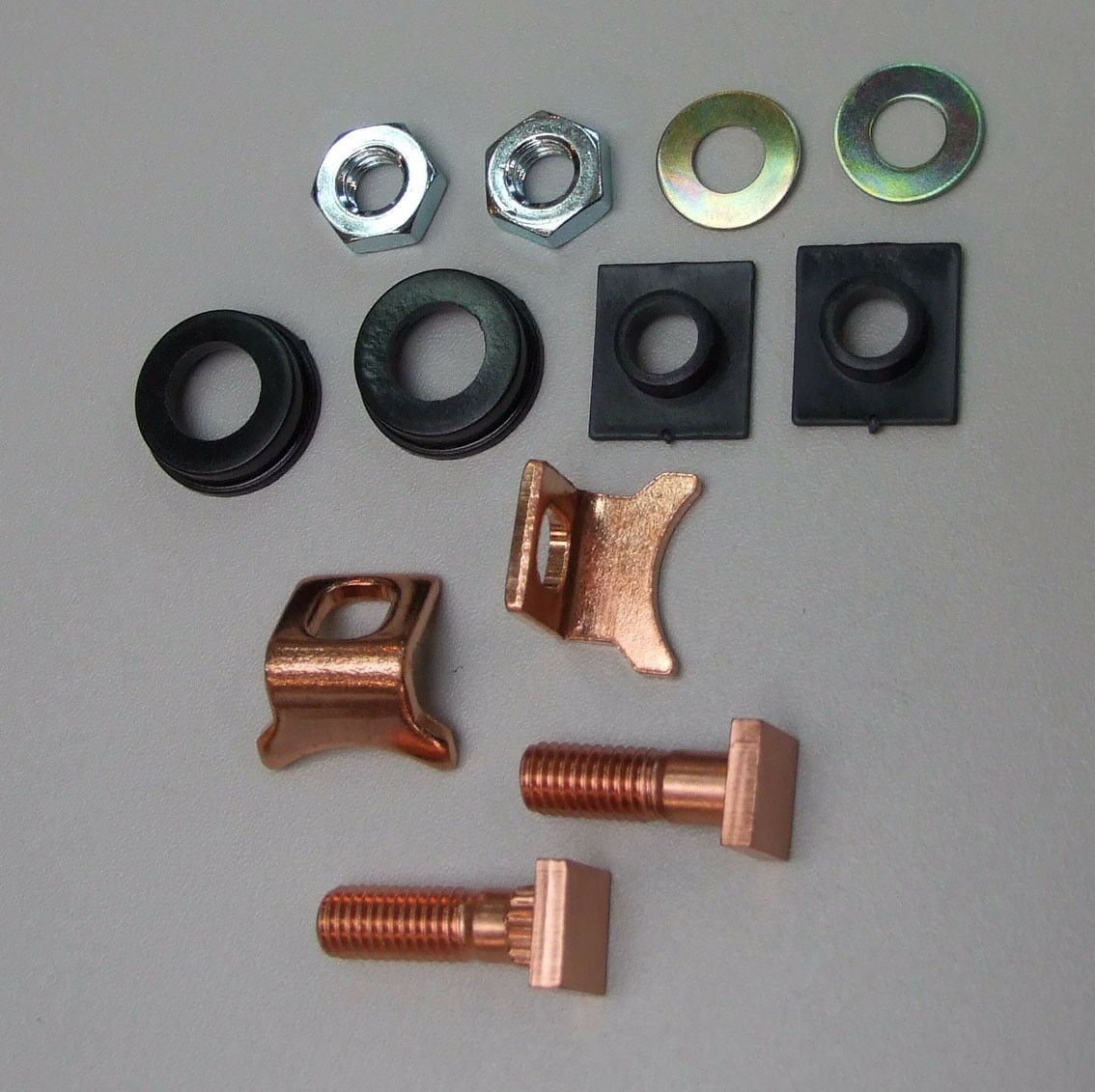 Set kontakata u automatu denso