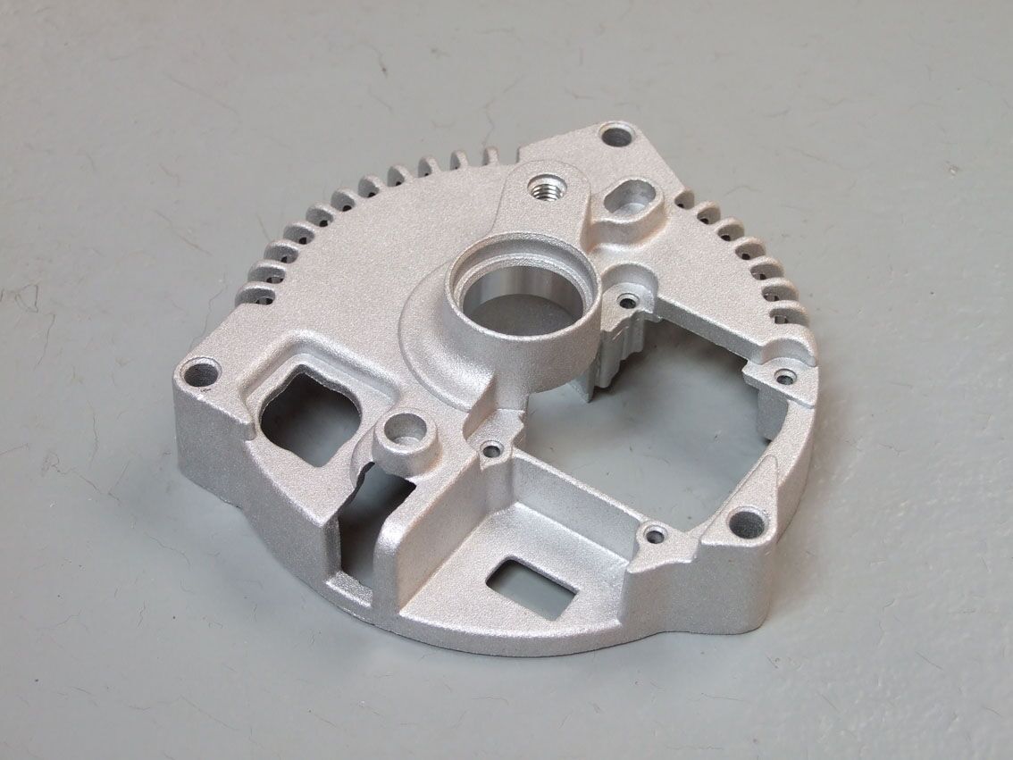 Zadnja dekla alternatora ford us, mondeo