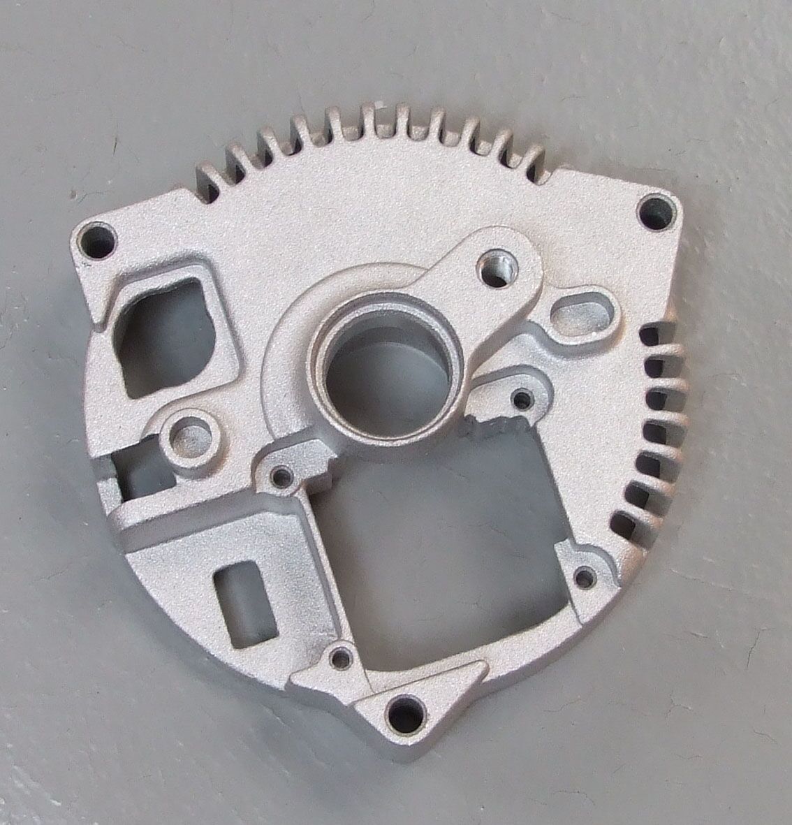 Zadnja dekla alternatora ford us, mondeo