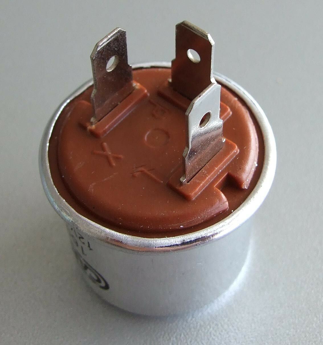 Automat zmigavca 12v stari tip