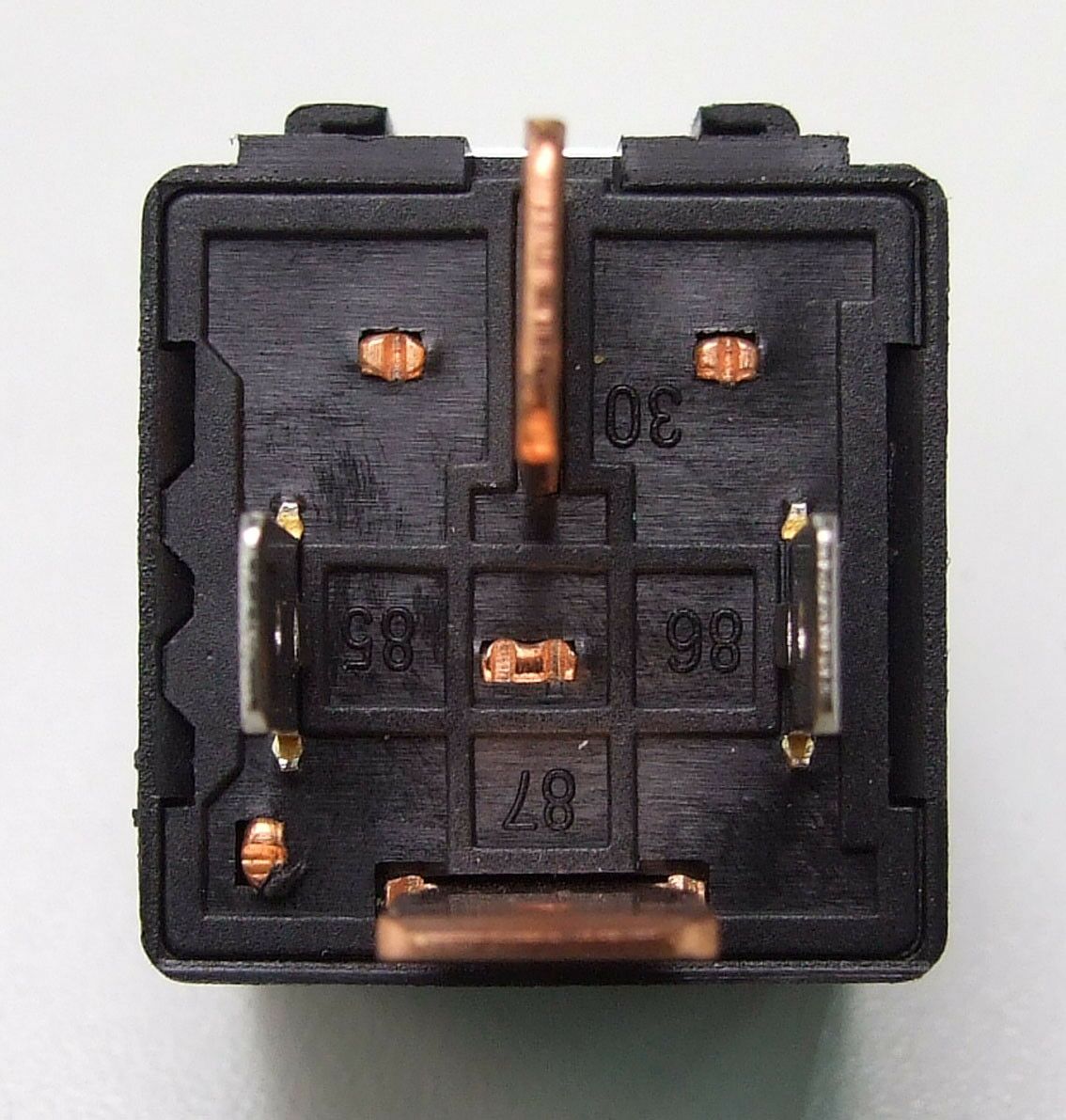 Rele 12v 70a ; siroke stop ; opel
