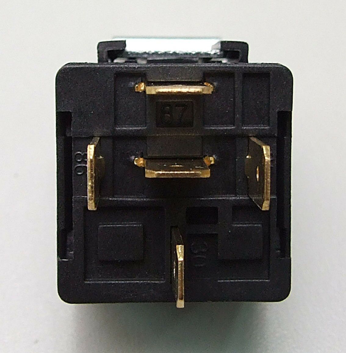 Rele 12v 30a  5 izlaza 87,87
