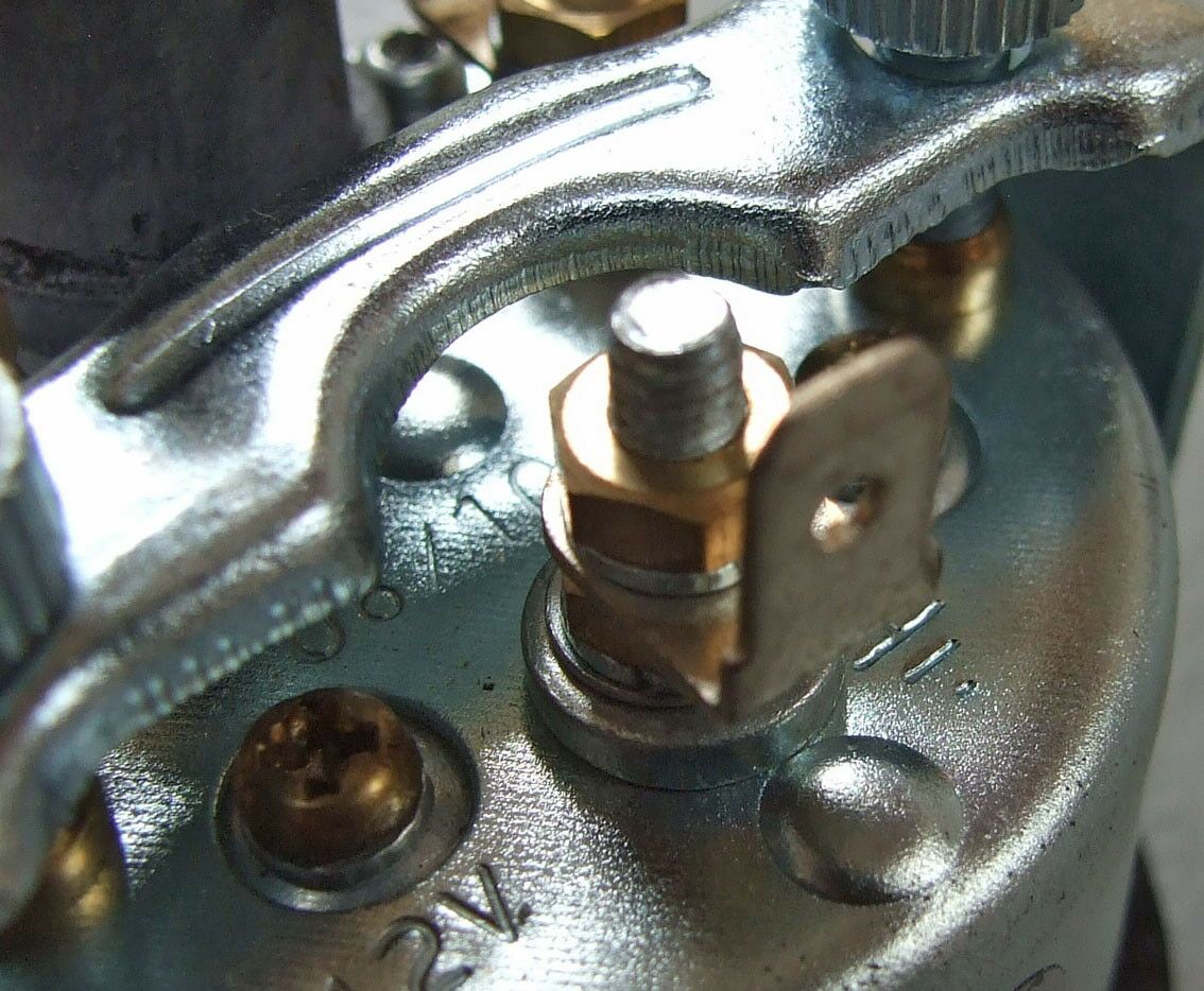 Davac temperature  motora sa satom