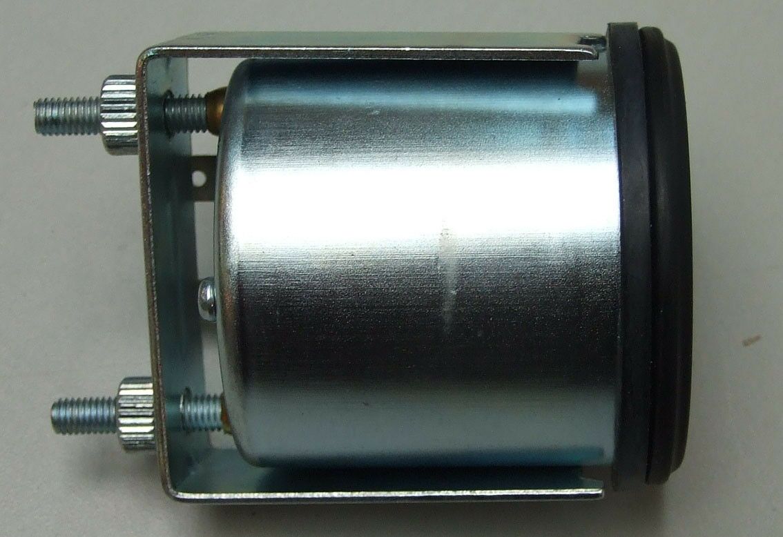 Elektricni sat 12-28v za merenje radnih sati fi52