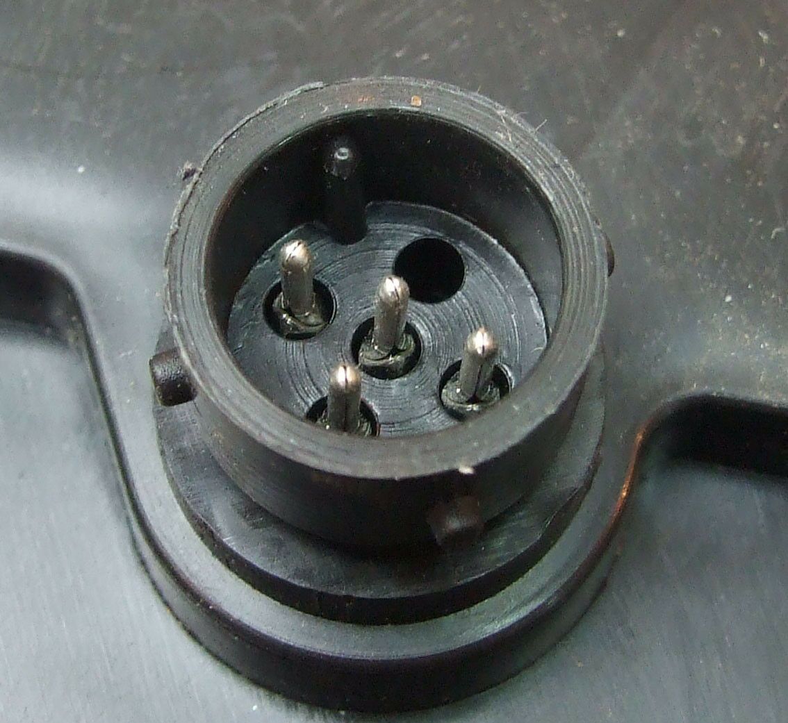 Stop lampa -d- 235x135x52 sa s.r.t. univerzalna