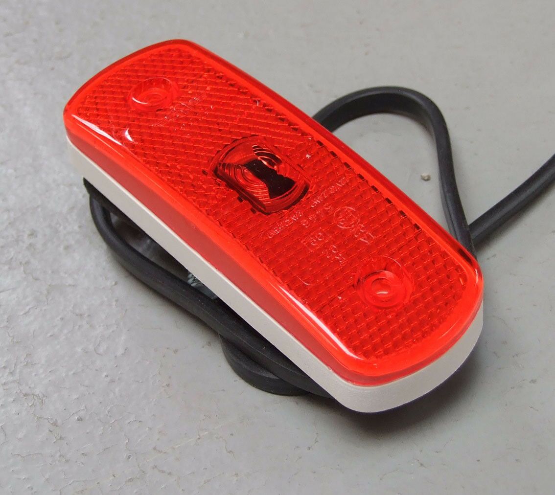 Lampa bocna led crvena 12v led