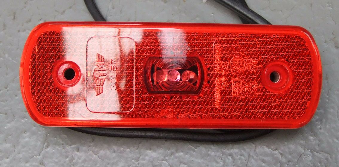 Lampa bocna led crvena 12v led