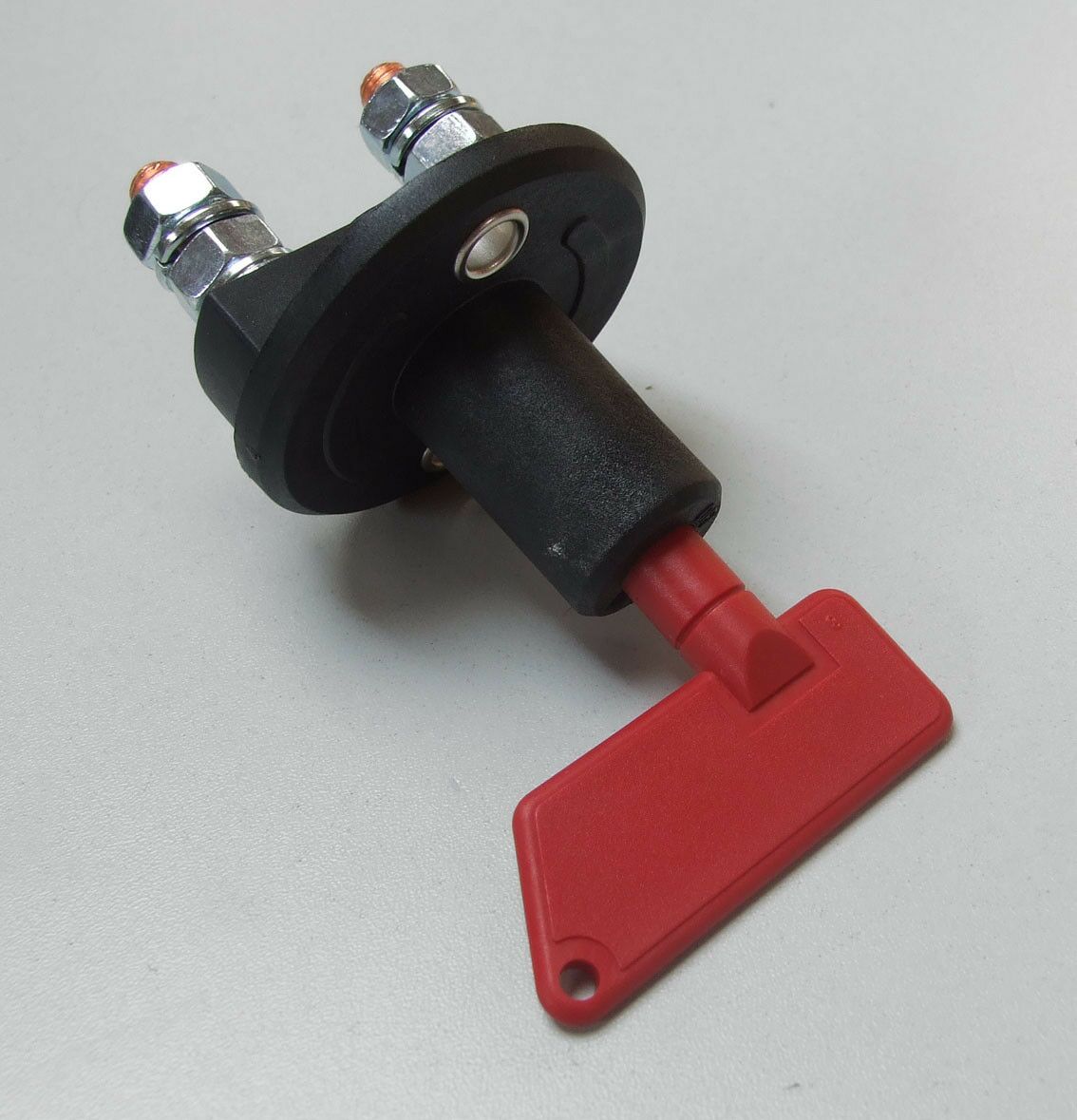 Sklopka mehanicka 24v 100a plasticna