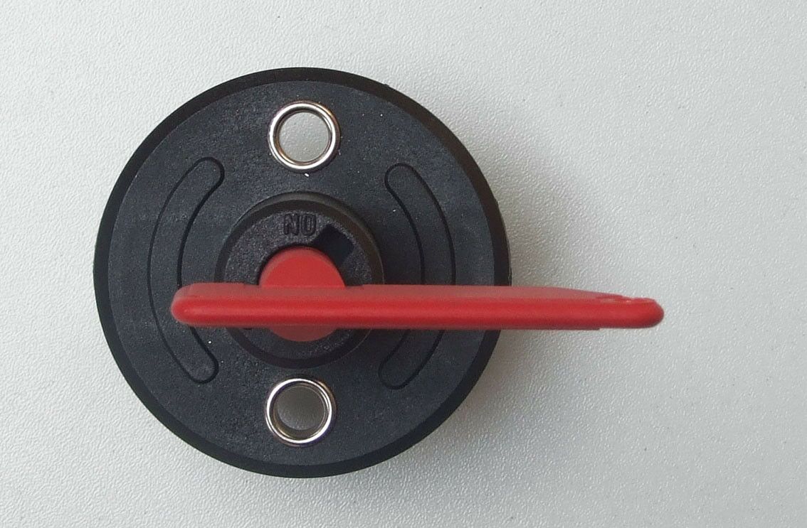 Sklopka mehanicka 24v 100a plasticna