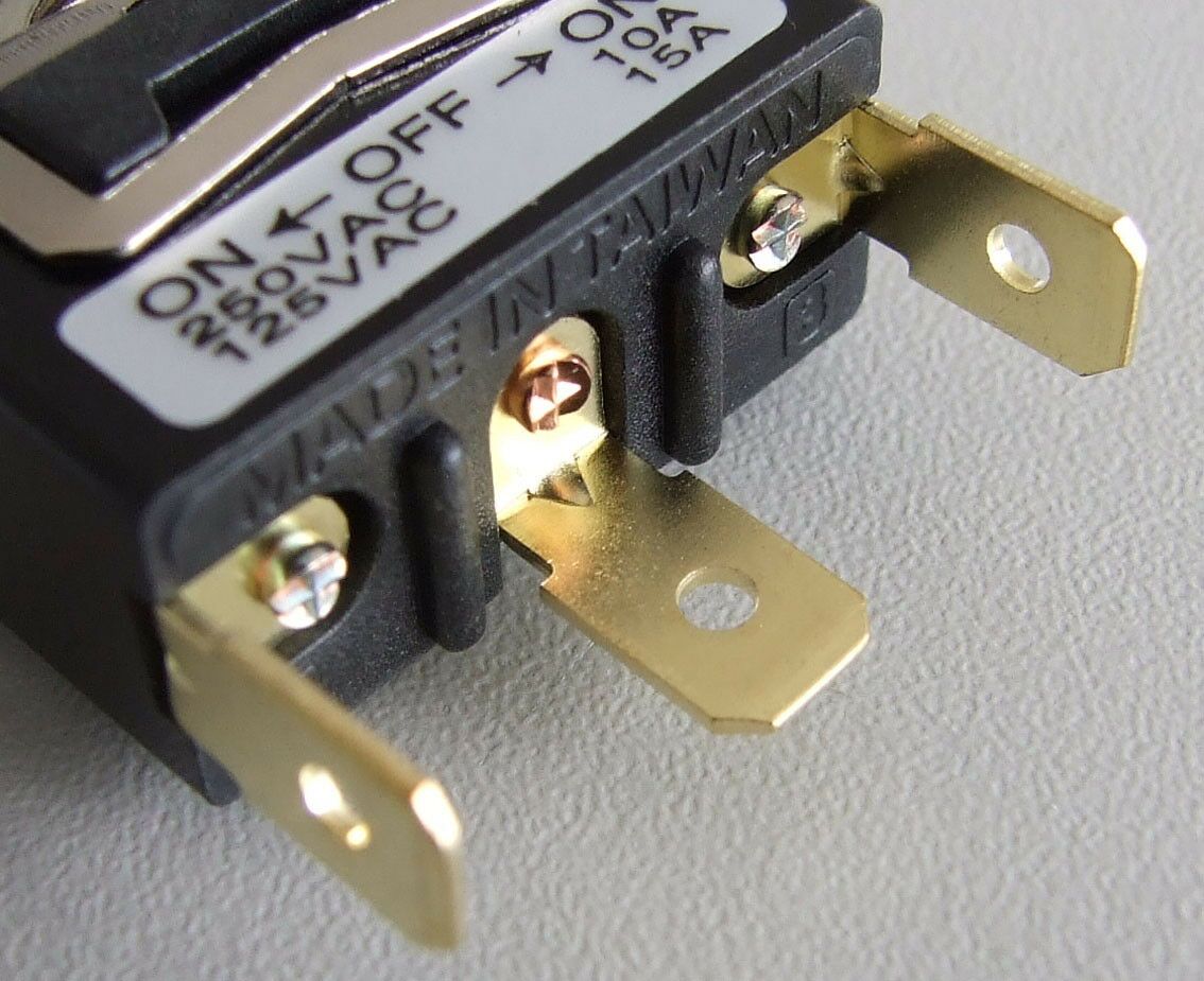 Kip prekidac 12v 16a 24v 8a on/off/on