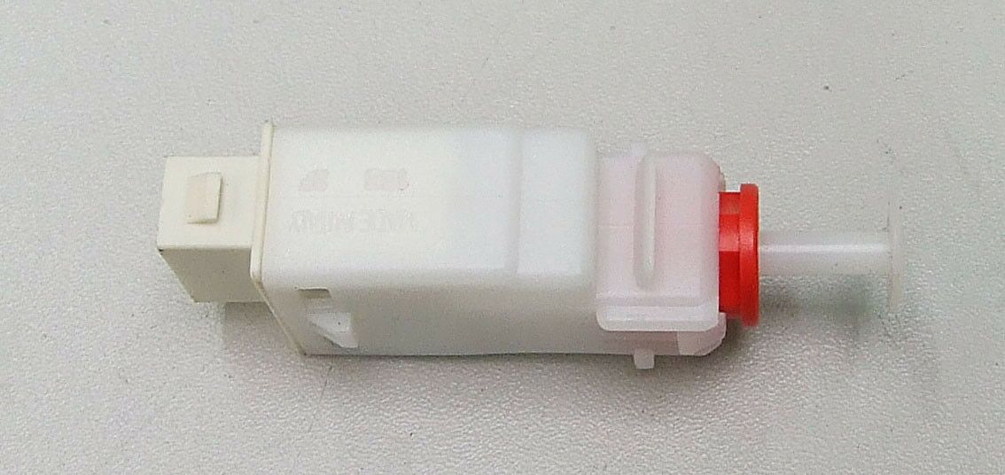 Prekidac stop svjetla opel astra g 2,0 d x20dtl