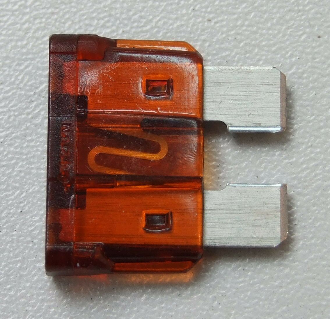 Osigurac 7.5a  ubodni