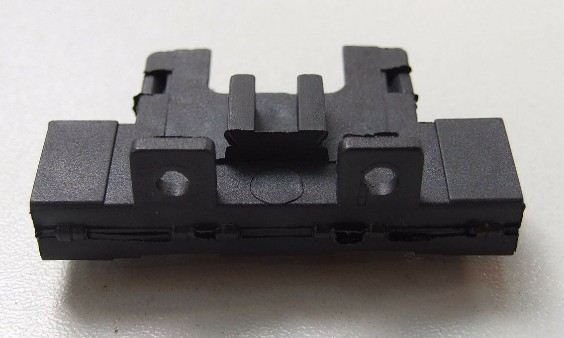 Kuciste leteceg osiguraca plasticno