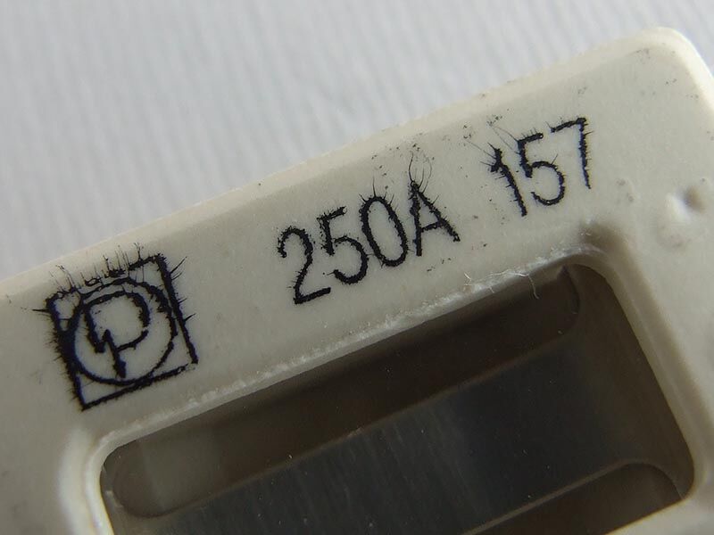 Osigurac strip 60/11mm 250a 48v zatvoren