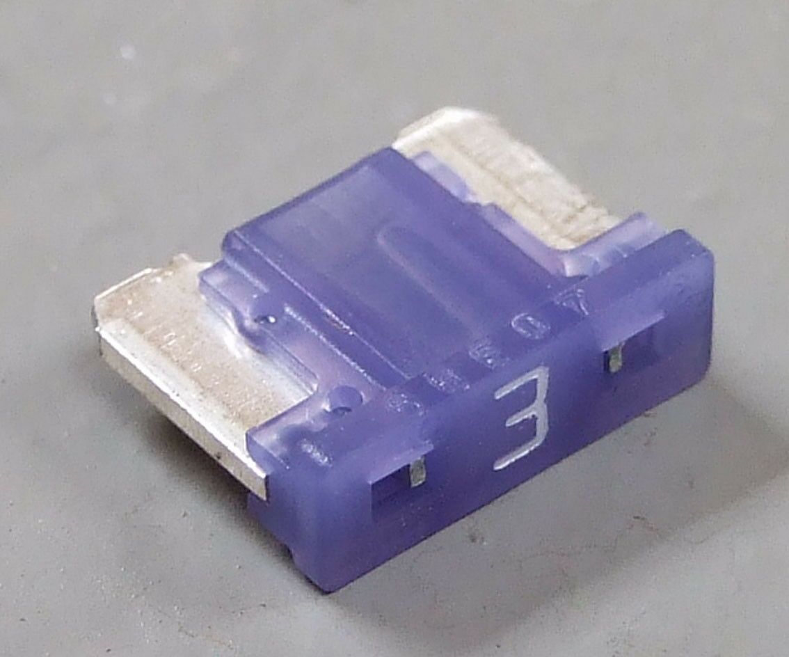 Osigurac mini kratki pipci 3 amp