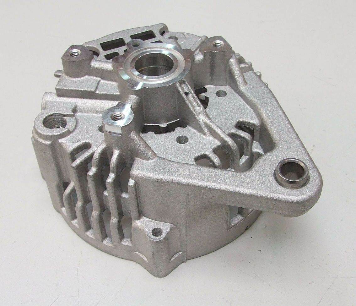 Zadnja dekla alternatora hitachi, astra nova