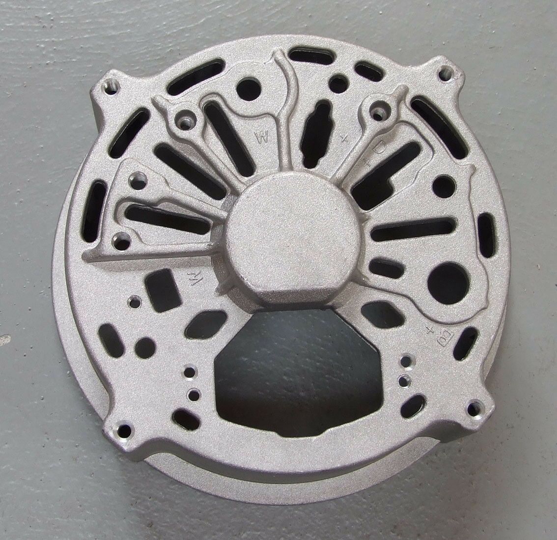 Zadnja dekla alternatora bosch za 112561