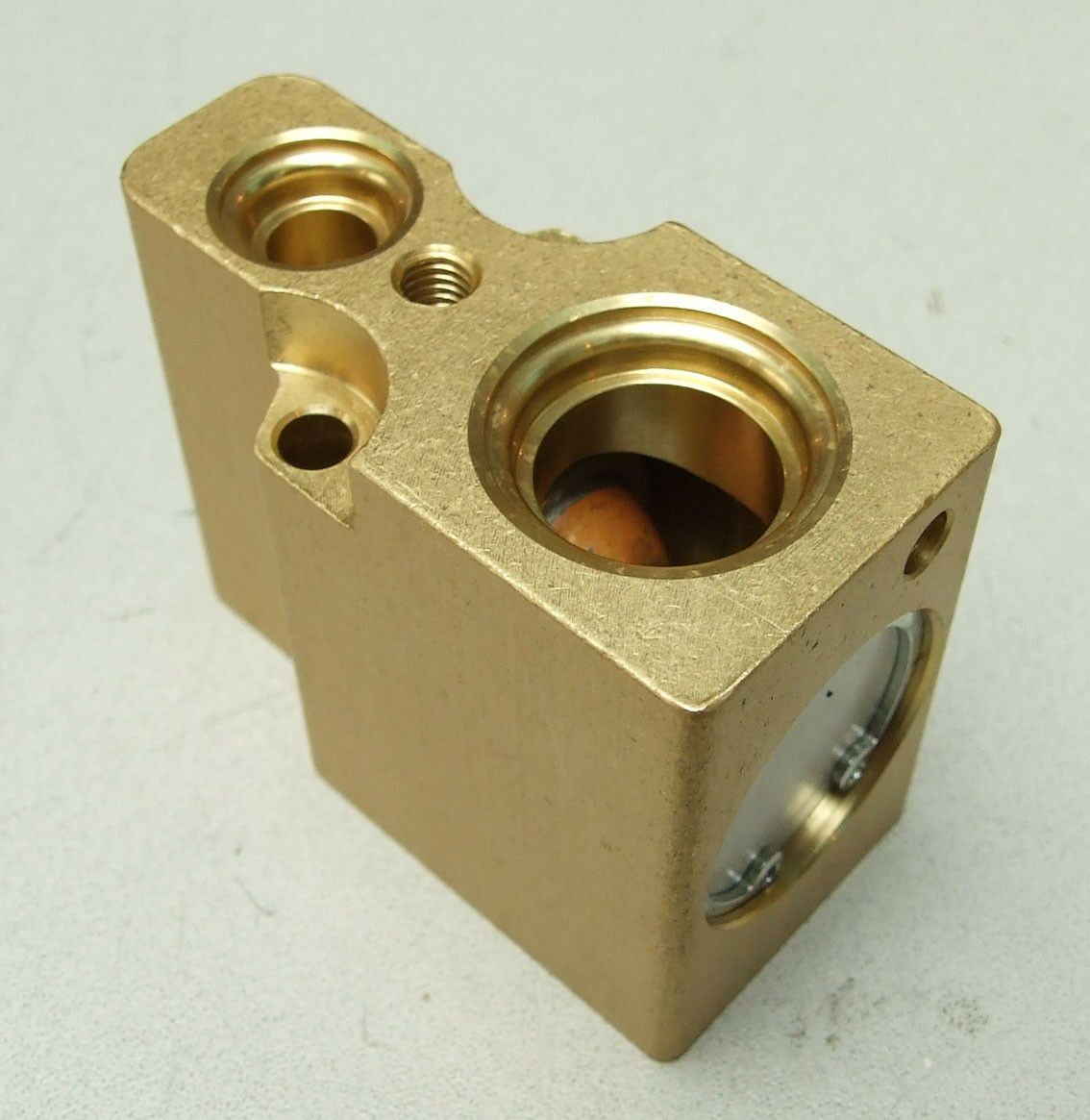 Ekspanzioni ventil vw golf iv,bora,polo