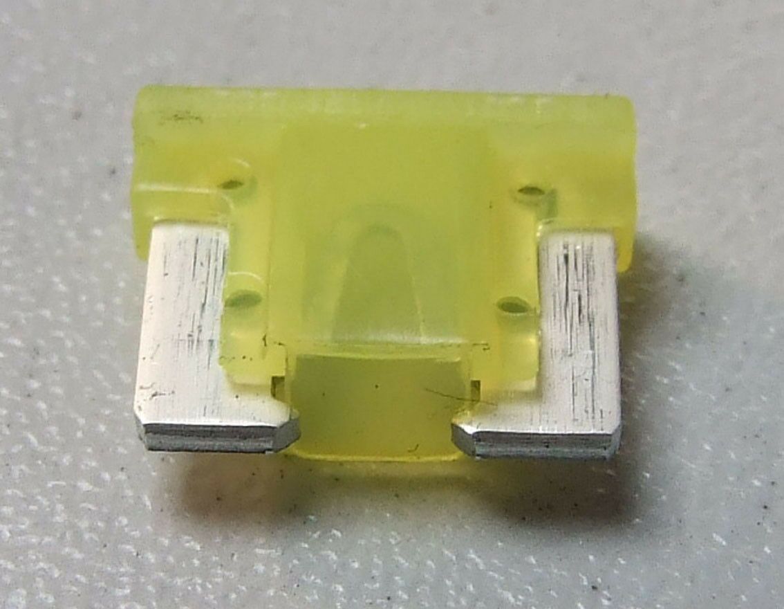 Osigurac mini kratki pipci 20 a