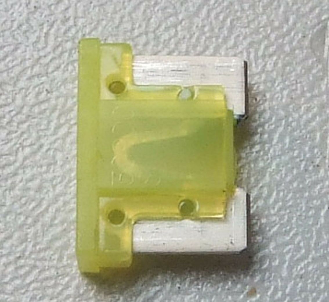 Osigurac mini kratki pipci 20 a