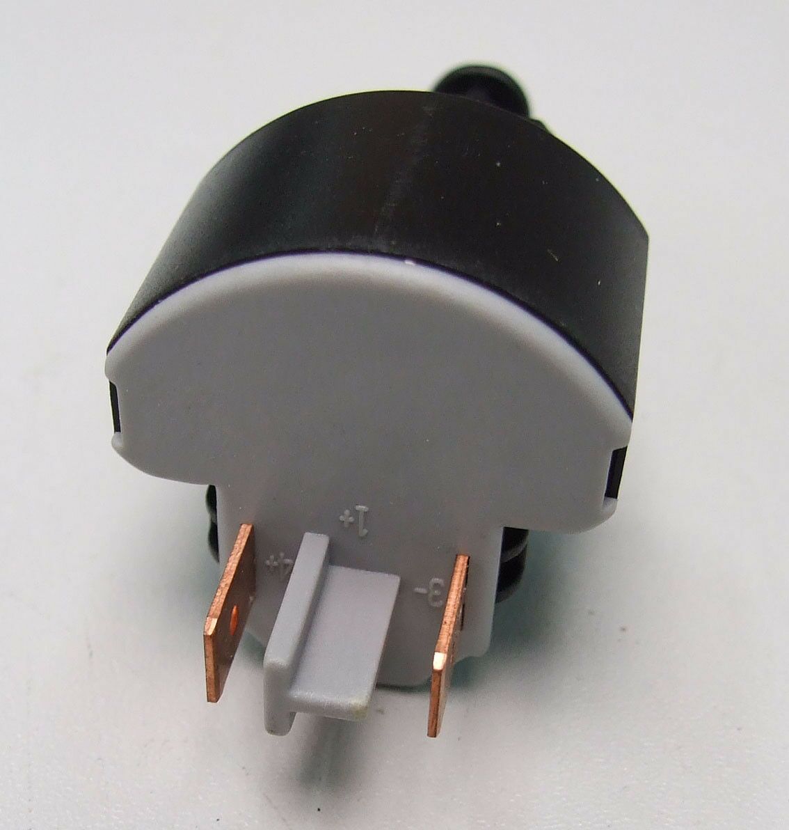 Prekidac stop prekidac opel astra 2,0 16v