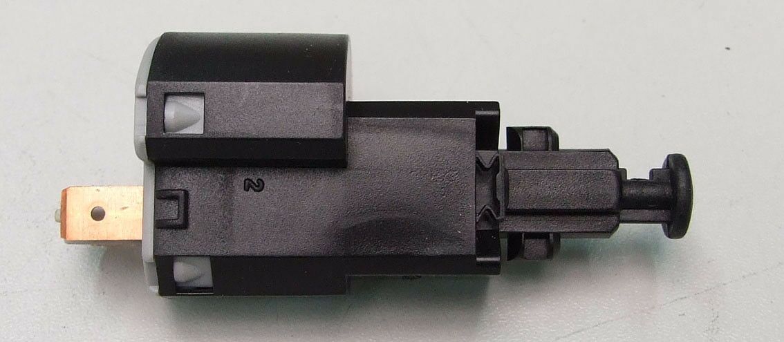 Prekidac stop prekidac opel astra 2,0 16v