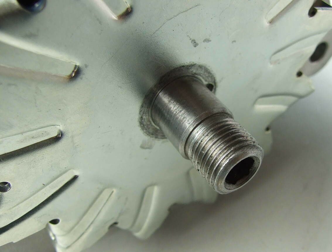 Alternator bosch 24v 30a mercedes 709 809 814 914 1114