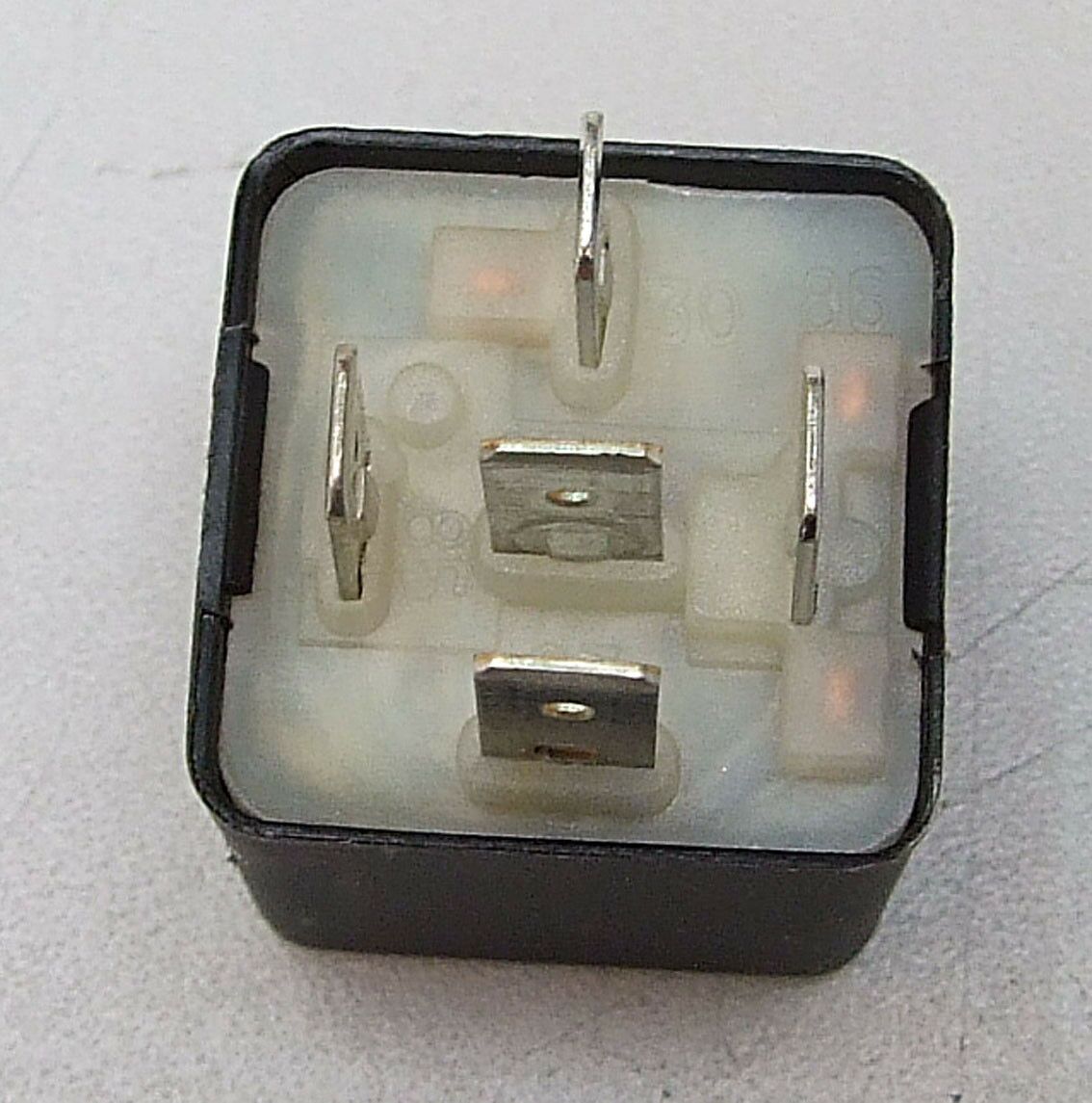 Rele 24v 10 / 22 amp 5 izlaza