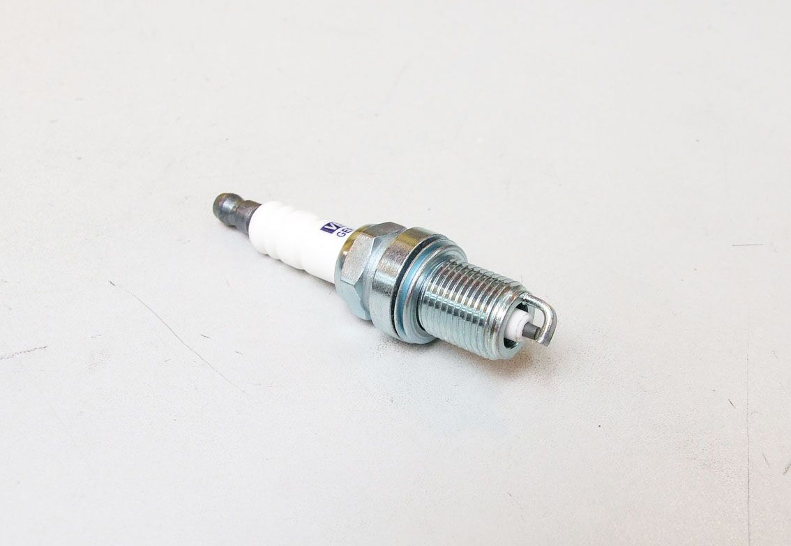 Svjecica f8dc 0.7mm mercedes