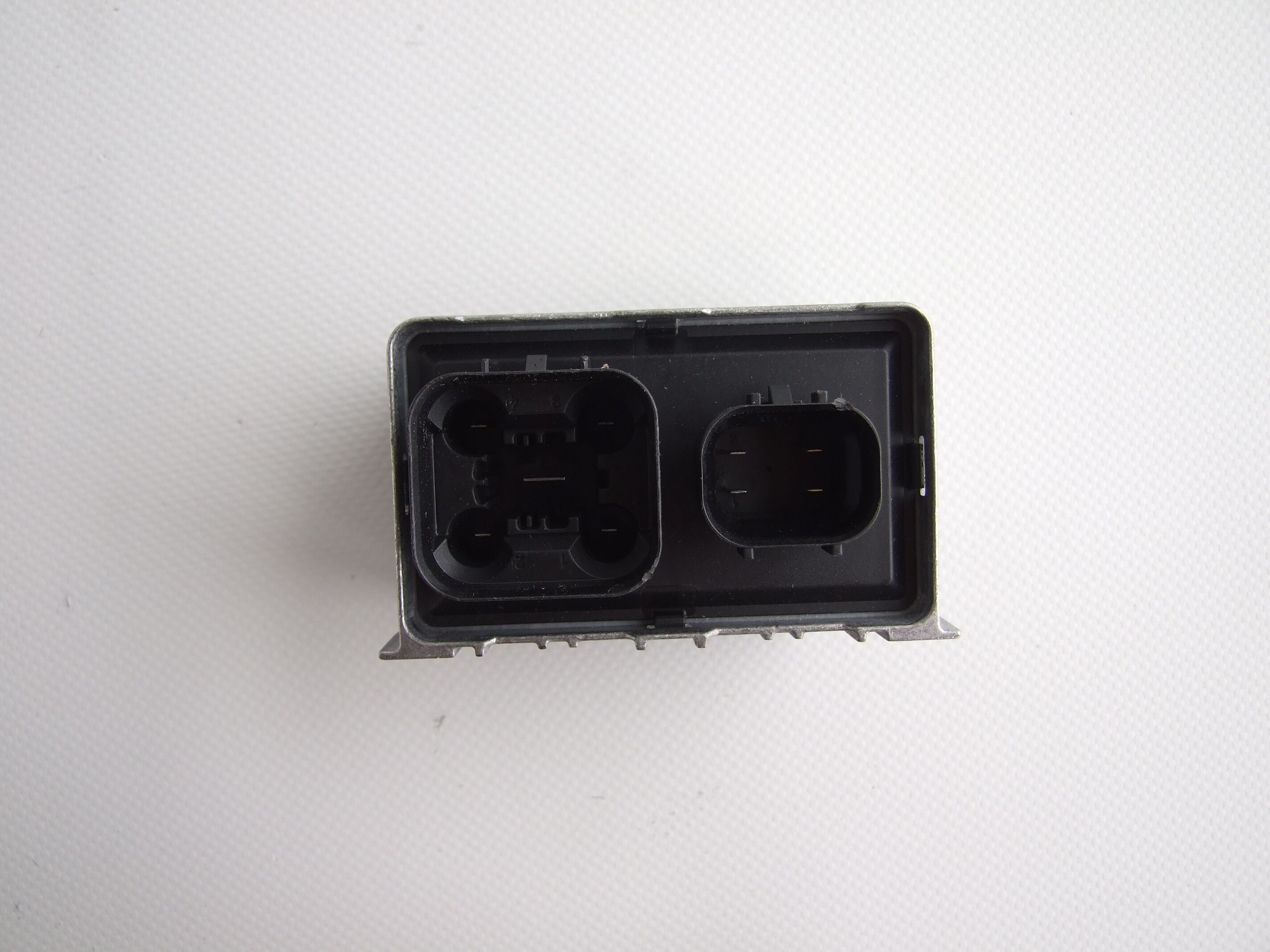 Rele grijaca 12v opel astra j,corsa d, insignia a,	