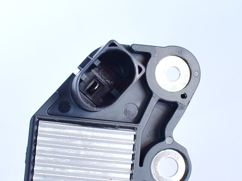Regler bosch seg 12v mercedes a180,200,220,b180,b200,220,cla200,220,gla200,220
