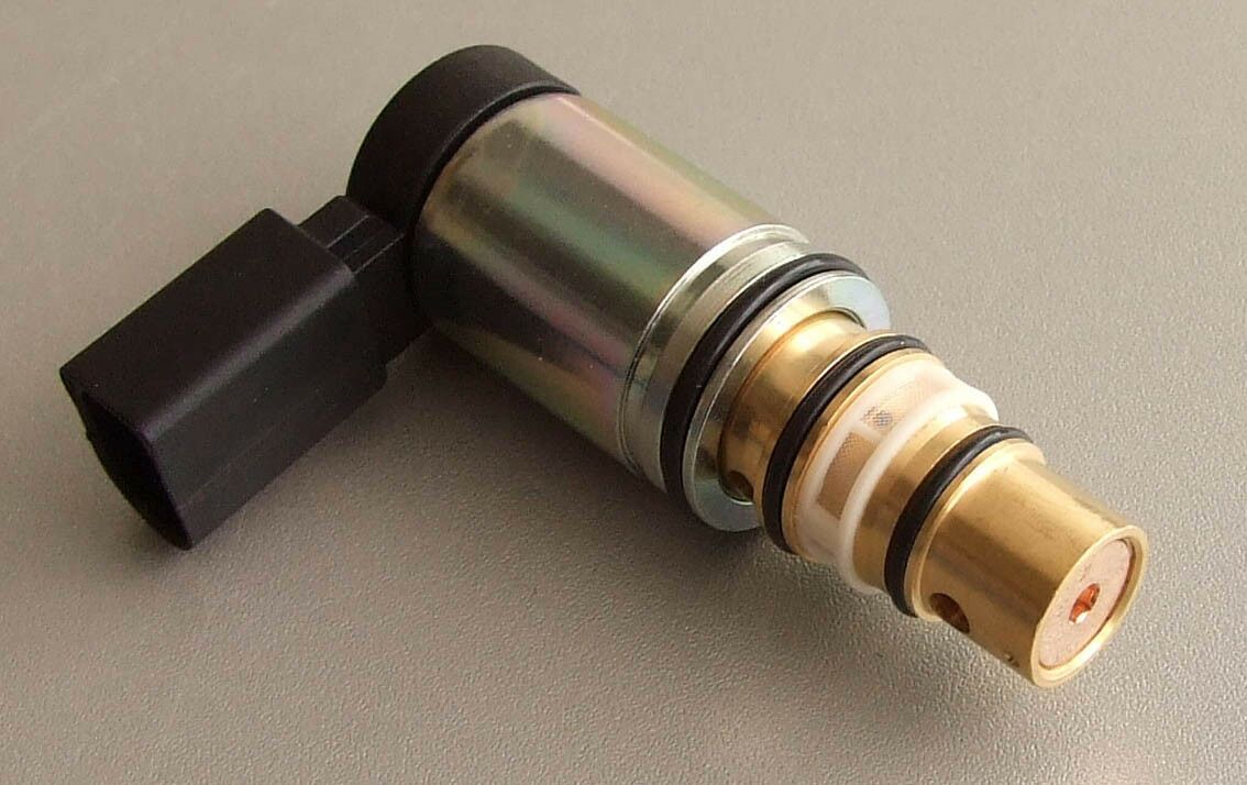 Kontrolni ventil komp sanden pxe14 vw golf vi