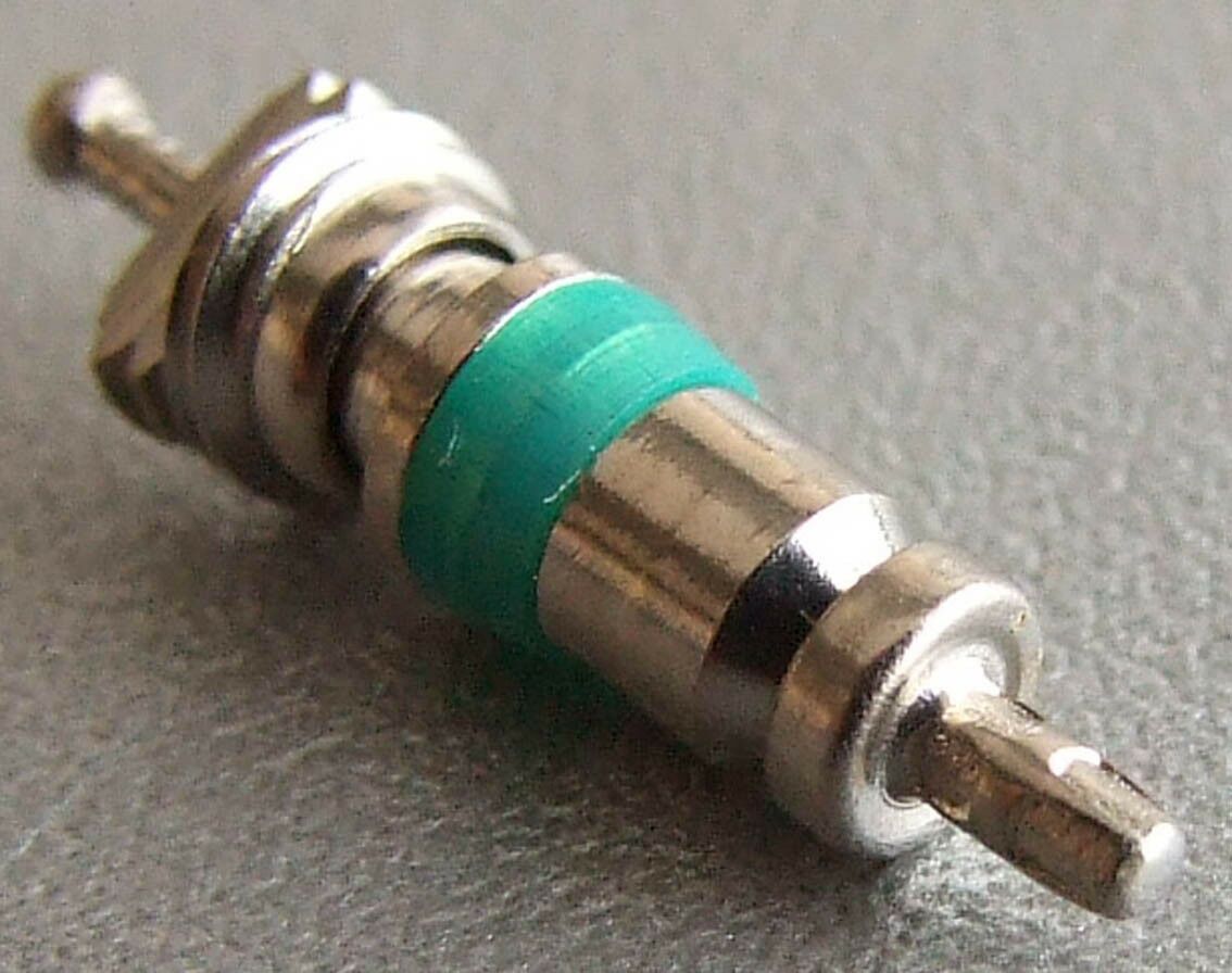 Ulozak ventila ac,l=19.4 mm