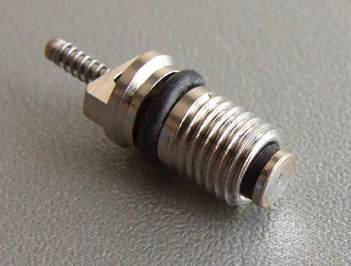 Ulozak ventila ac japanski l=19.9 mm