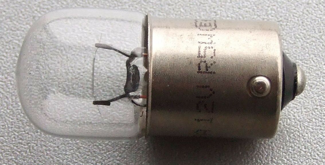 Sijalica 12v 5w ba15s; r5w