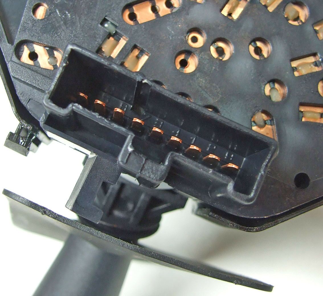 Prekidac na volanu fiat bravo brava 1,9 jtd 28 pin