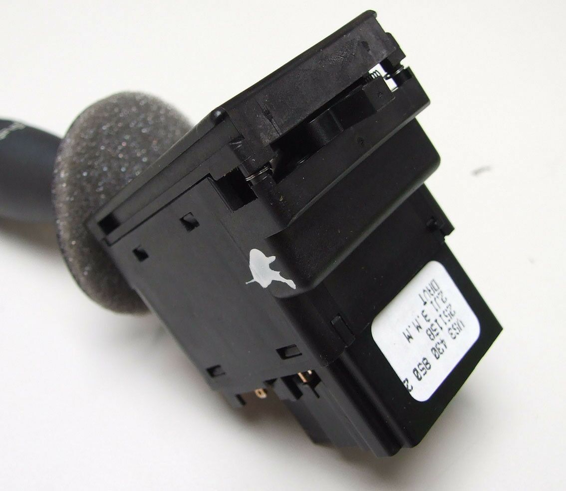 Rucica zmigavaca pod volanom citroen zx 1,9 td