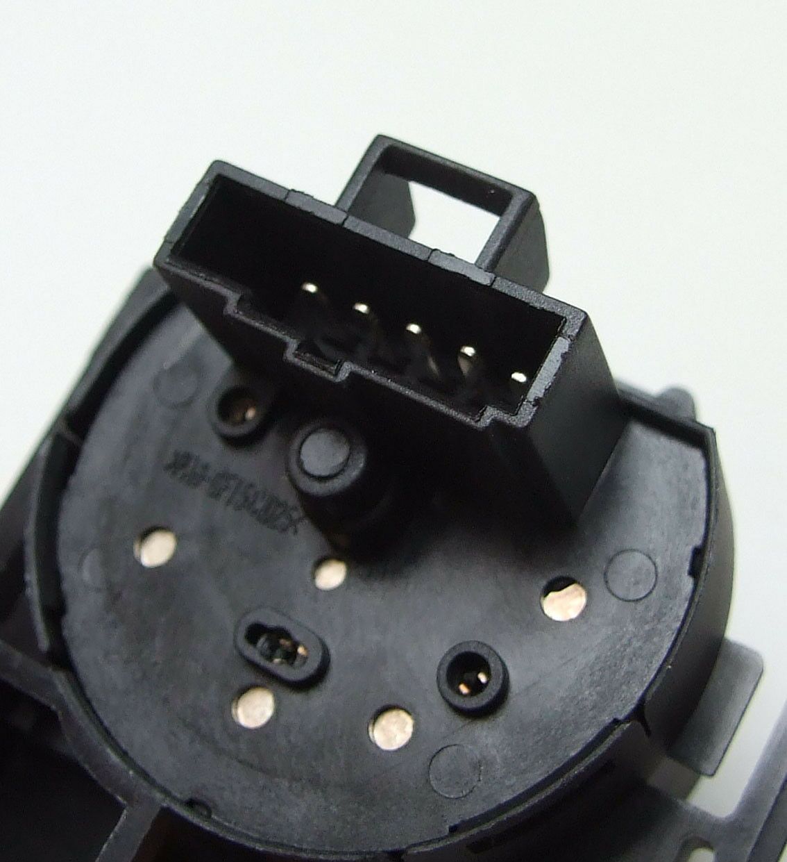 Ulozak brave paljenja opel corsa c 1,3 cdti  1,7cd