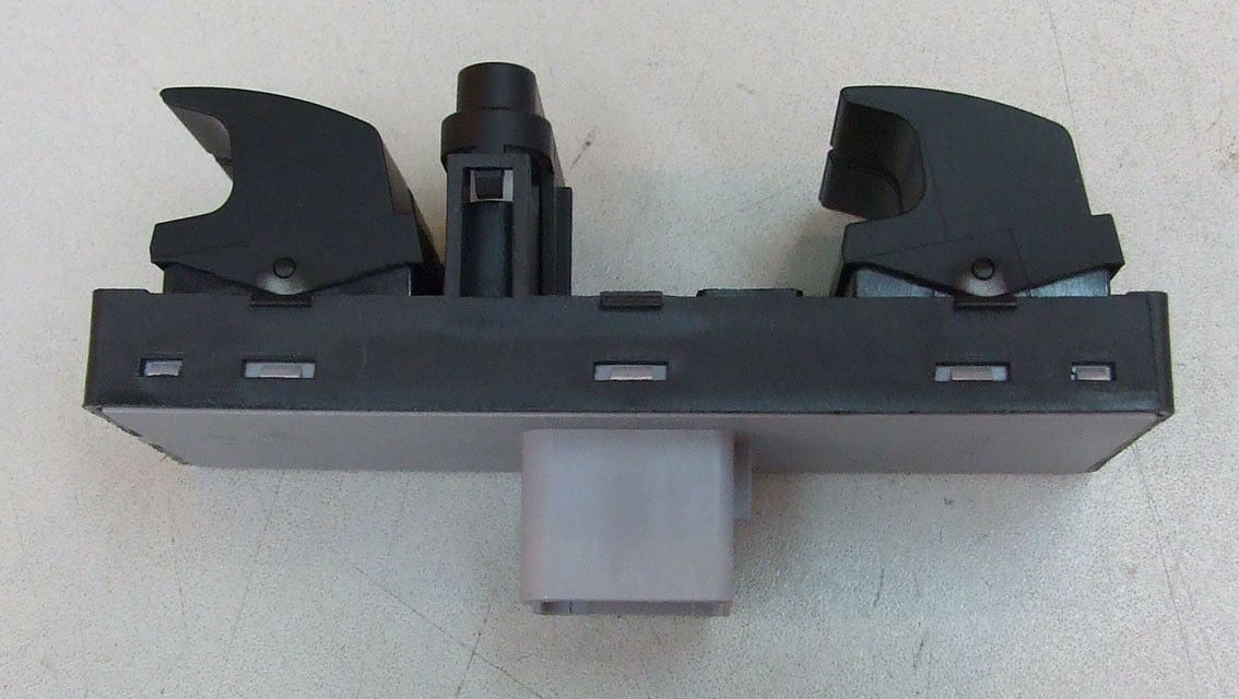 Prekidac podizaca prozora p/l, jetta passat polo