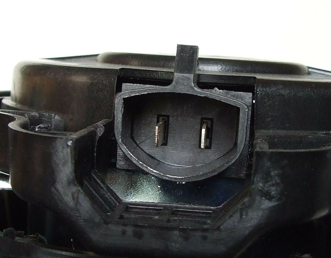 Ventilator hladnjaka motora mazda 2  1,4 tdci