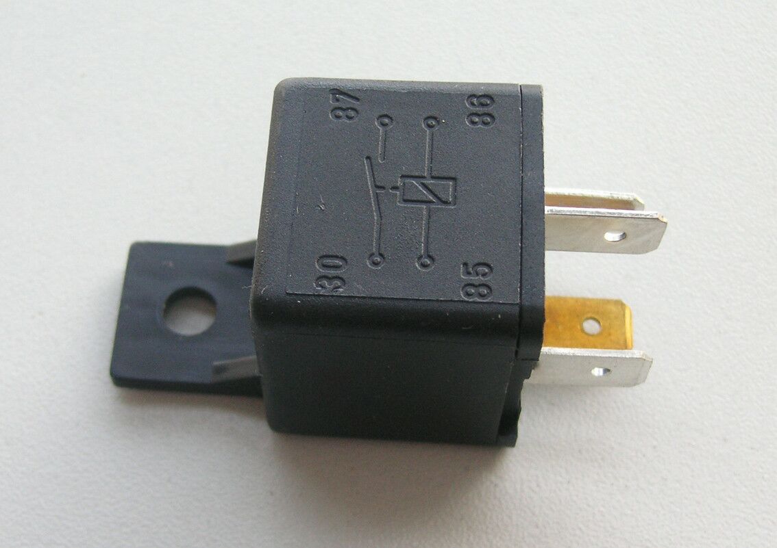 Sirena dvoglasna 12v 400/500hz 110db sa releem