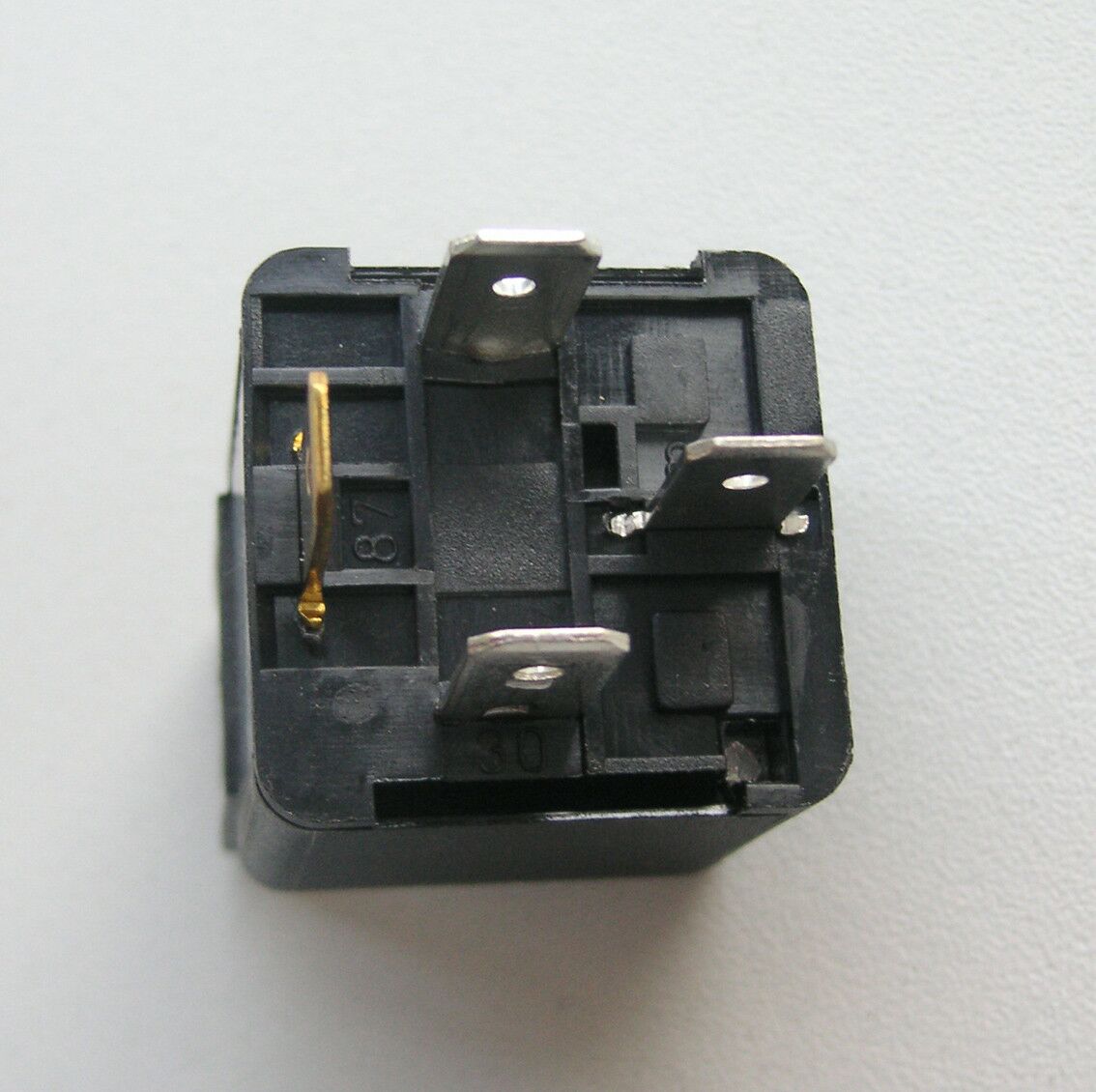 Sirena dvoglasna 12v 400/500hz 110db sa releem