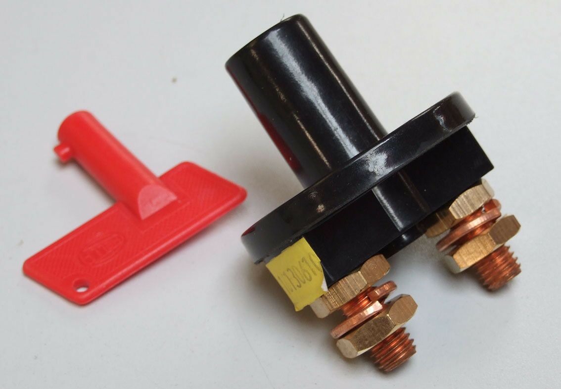 Sklopka mehanicka 24v 100a plasticna