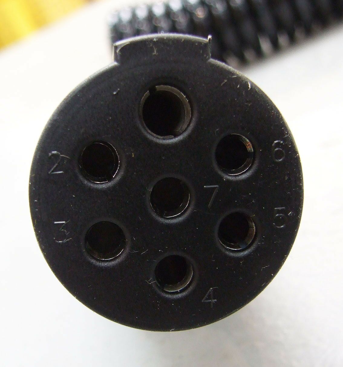 Spiralni kabel 24v iso1185 pvc utikaci 7r