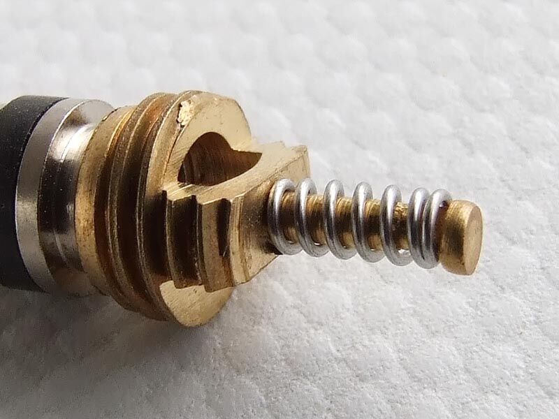 Ulozak ventila ac,l=21.5mm