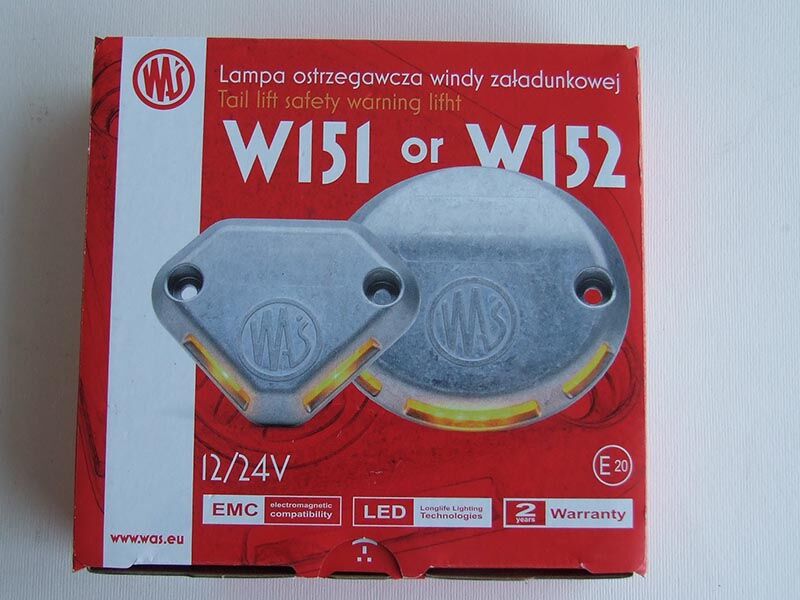 Lampa signalna 12/24v  trouglasta za kamionske platforme